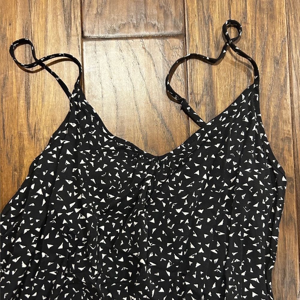 Romper - Picture 2 of 4
